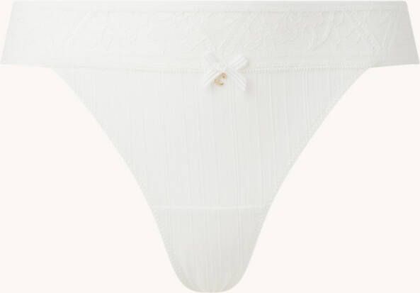 Chantelle Alto string met structuur en kant