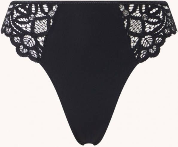 PrimaDonna First Night string met kant