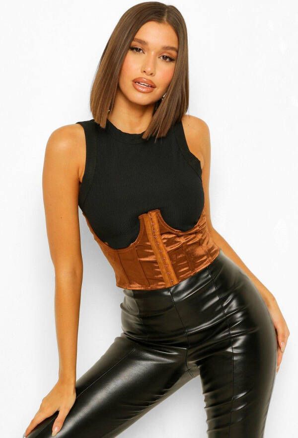 boohoo Satijnen Korset Top Met Haakjes, Chocolate