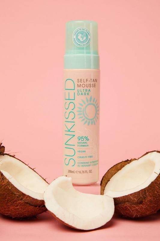 boohoo Sunkissed Vegan Tan Mousse Ultra Dark 200 Ml, Goud