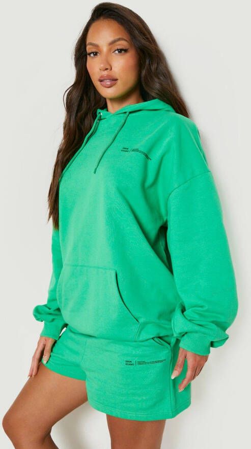 boohoo Tall Dsgn Studio Hoodie Met Print En Shorts Set, Green