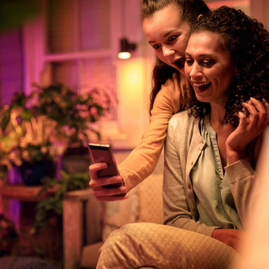 Philips Hue Outdoor tuinspot Lily startset zwart wit en gekleurd licht