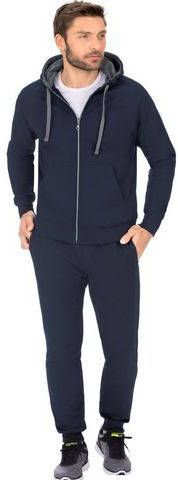 Trigema Vrijetijdscombinatie met een capuchon