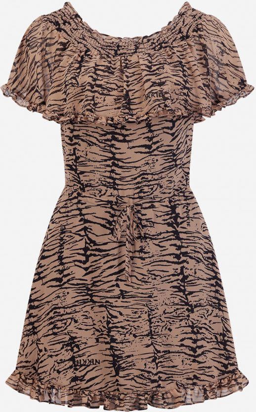 NIKKIE off shoulder jurk Ramona Lee van gerecycled polyester bruin/zwart